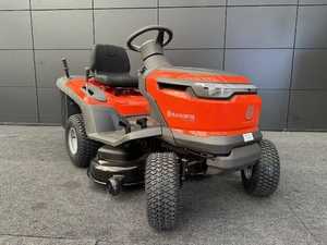 Tondeuse autoportée électrique Husqvarna TC100i 95 cm avec chargeur et bac de ramassage pour la vente - Product Image 2
