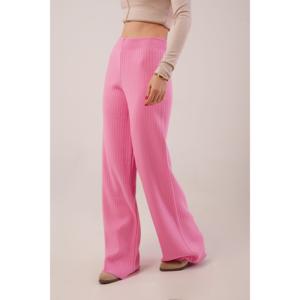 Pantalon rose tricoté en gros avec taille haute côtelée, respirant et à jambes larges - Product Image 5
