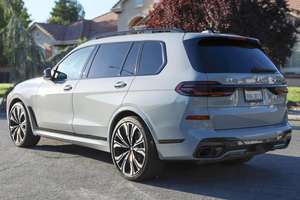 BMW X7 M60i Plus 2024 Usado en Excelentes Condiciones, Sin Accidentes, Volante a la Izquierda/Derecha - Product Image 3