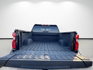 Pick-up de luxe d'occasion 2025 Silverado 1500 LTZ 5.3L V8 4x4 automatique, nouveau véhicule essence à vendre - Product Image 4