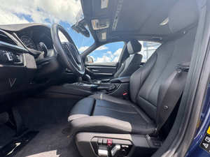 BMW Série 3 330i xDrive LHD d'occasion, année 2017, origine américaine - Product Image 2