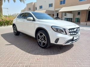 SUV GL-Class 2020 Usado en Buen Estado, Asientos de Cuero, Automático - Product Image 2