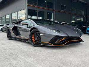 Lamborghini Aventador Ultimae 780LP 6.5L V12 d'occasion, modèle 2022 - Product Image 2
