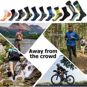 Chaussettes de sport d'extérieur respirantes unisexes avec logo personnalisé bas imperméable hauteur d'équipage pour cyclisme escalade randonnée - Product Image 5