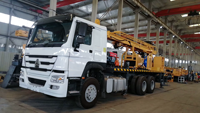 Nouvelle Foreuse Professionnelle Diesel pour Forage en Profondeur de Roches, pour Puits d'Eau et Développement Agricole, Montée sur Camion DTHR 400 Utilitaire