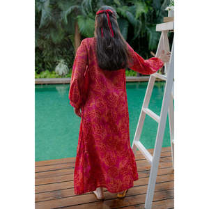 เสื้อคลุมของผู้ชายผ้าพรีเมี่ยมระบายอากาศและปักออกแบบเอง - Product Image 5