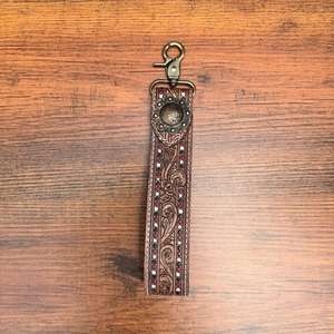 Porte-clés porte-clés en cuir de vachette véritable Concho avec sangle de bracelet, cadeaux de cow-girl - Product Image 2