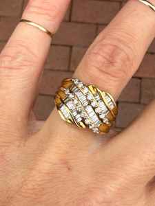 Bague de cocktail de luxe unisexe en or massif 14 carats de haute qualité avec diamant naturel taille baguette de 1 carat, pour fêtes et mariages - Product Image 6