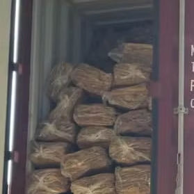 วัตถุดิบยางธรรมชาติผลิตในเวียดนาม-ขายส่งวัตถุดิบยางธรรมชาติ10 SVR 10เกรดเวียดนาม - Product Image 6