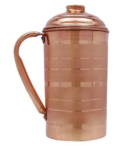 Pichet en métal en cuivre robuste avec base large et forme arrondie conçu pour les restaurants, les hôtels ou les cuisines traditionnelles - Product Image 2