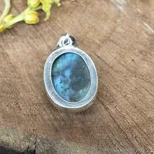 Labradorite Setting fait main Pendentif en argent sterling 925 Pendentif en argent fait à la main Pendentif style ethnique fait à la main - Product Image 4