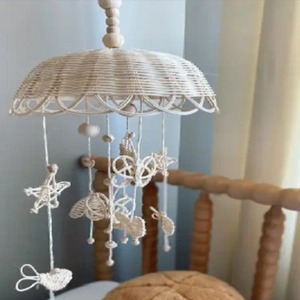 Vente en gros de berceau mobile en rotin fait main personnalisé jouets en osier rotatifs suspendus décoration de lit pour nouveau-né garçons filles - Product Image 2