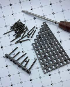 Placas pequeñas DCP de 3,5mm (6 a 14 agujeros) con tornillos corticales de 3,5mm, juego de titanio de 105 Uds., instrumentos quirúrgicos ortopédicos veterinarios - Product Image 5