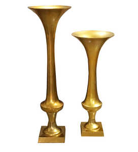 Florero de aluminio en acabado de metal dorado, perfecto para centros de mesa de boda elegantes y Decoración elegante del hogar - Product Image 6