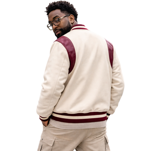 Chaqueta Universitaria Kappa Alpha Psi Krimson and Kream de Lana con Letras Griegas de Chenilla, Abrigo Premium de Fraternidad - Product Image 2