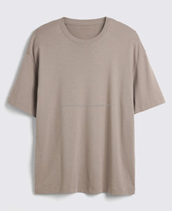 T-shirts en coton OEM ODM Hommes Femmes Logo personnalisé disponible Tissu de haute qualité idéal pour Streetwear à la mode et style décontracté - Product Image 3