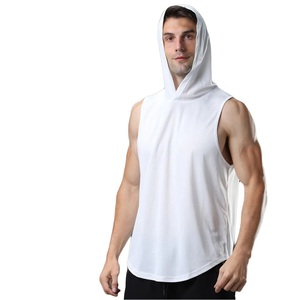 T-shirt de sport à capuche à motif OEM, conçu en tissu interlock extensible, en microfibre pour jeunes, avec impression silicone, Leg press - Product Image 1