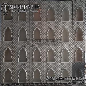 Marco de Madera para Fondo de Boda Asiática con Diseño Islámico - Product Image 1