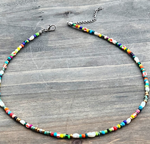 Collar bohemio, joyería de perlas de agua dulce, gargantilla de playa, gargantilla de cuentas de semillas, Ideas de regalo, regalos únicos, joyería de surfista de estilo Harry - Product Image 2