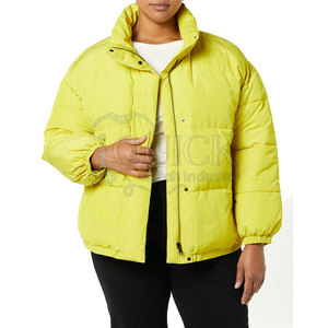 Vestes matelassées pour femmes en nylon tricoté d'hiver à la mode Logo avant Coupe ajustée à capuche Haute qualité - Product Image 3