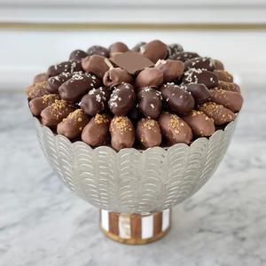 Diseño clásico Decoración de mesa Fechas Dulces Tazón para servir chocolate Juego de 3 Tazón para servir chocolate de metal con forma personalizada - Product Image 5