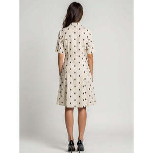 Vestido Midi de Algodón Tejido con Diseño de Puntos Buti, Estilo Casual Elegante, Decoración con Botones, Sostenible, Talla XS, para Ocasiones Diarias - Product Image 4