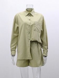 ชุดสูทลำลองลายทางสำหรับผู้หญิงเสื้อเชิ้ตแขนยาวมีกระเป๋าหน้าอกแถวเดียวกางเกงขาสั้นเอวสูงกางเกงชุดเสื้อผ้าชายหาดสำหรับผู้หญิง - Product Image 5