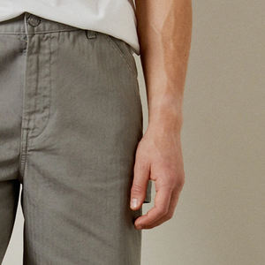 Pantalones Cortos Cómodos de Fábrica para Hombre, Ajuste Cómodo y Relajado con Cierre de Botón y Trabillas para Cinturón, Logotipo Personalizado - Product Image 5