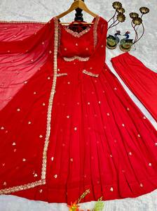 NUEVO DISEÑO DE LANZAMIENTO: Traje de Fiesta para Mujer con Pantalón y Dupatta, Tela de Faux Georgette Pesada, Estilo Casual Reversible con Bordado - Product Image 6