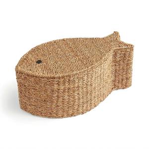 Cesta de Mimbre con Forma de Pez para Niños con Decoración de Oso, Hecha a Mano en Vietnam, Adorable Cesta de Regalo, Éxito de Ventas al por Mayor - Product Image 1