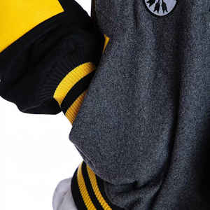 Wholesale Price Custom Logo Genuine Leather Sleeve & High Quality Wool Body <b>Jackets</b> OEM Vintage Unisex Letterman Varsity <b>Jacket</b> - Product Image 2