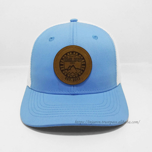 Style de rue jeune et unique pour une utilisation en extérieur, casquette de camionneur à profil moyen avec logo personnalisé, fabriquée à Injae Vina Factory - Product Image 1