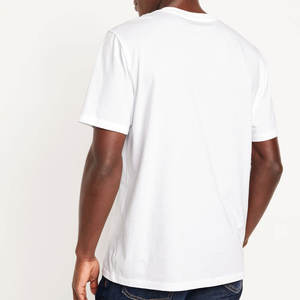 Camiseta de Hombre al por Mayor 100% Algodón Ligera 320 GSM Camiseta Negra Extra Grande con Bolsillo Delantero Impresión de Logotipo Personalizado - Product Image 3