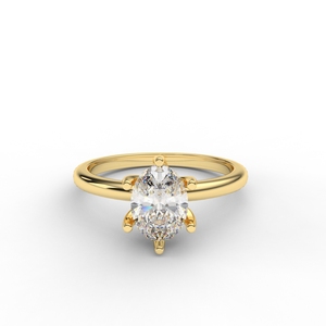Bague solitaire minimaliste en diamant de laboratoire ovale en or jaune 14 carats - Product Image 1