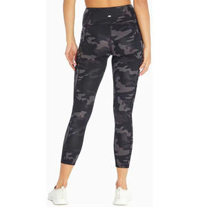 Mallas deportivas de cintura alta con logotipo personalizado, pantalones de entrenamiento de secado rápido de talla grande XL, ajuste de compresión de rendimiento mejorado con logotipo personalizado - Product Image 4