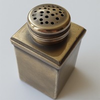 Moulin à poivre et shaker en laiton de qualité supérieure avec finition argent antique Artisan fait à la main offrant un accent décoratif