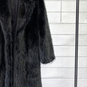 Vestes pour femmes en peau de mouton de haute qualité, sur mesure, dernières tendances, vente en gros, col en fourrure de renard, tendance, fabrication OEM - Product Image 2