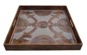 Plateau de service en bois d'acacia, mangue et mangue au design élégant avec poignée Plateau en bois de forme carrée pour restaurant et hôtel Artisanat de haute qualité - Product Image 5