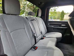 Camioneta RAMM 2500 Big Horn 2024 Usada en Excelentes Condiciones - Product Image 3