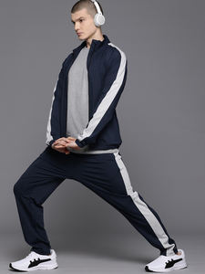 Survêtement personnalisé en polyester pour hommes avec rayures latérales-Vêtements de sport stylés pour le sport et les loisirs - Product Image 6