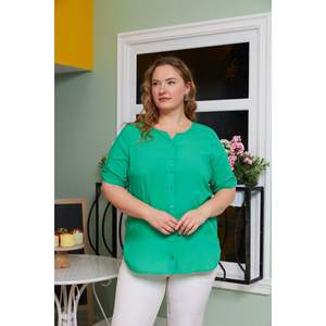 Chemise en viscose voile verte grande taille avec détail sur les manches - Product Image 1