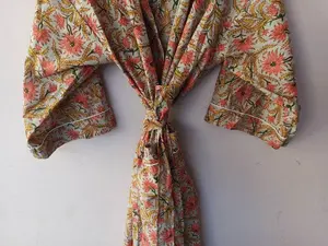 Peignoir de bain indien fait à la main de qualité supérieure Kimono imprimé floral disponible chez Wholesale Supply Robe Kimono de mariée - Product Image 3