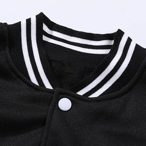 Chaqueta universitaria de mujer acolchada de lana de calidad superior hecha a medida al por mayor con cuello en V botón béisbol bordado impreso liso teñido - Product Image 5