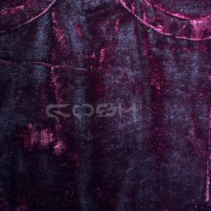 Top Corset de Terciopelo Moderno para Mujer en Color Borgoña, con Escote Corazón, Ideal para Fiestas y Bodas - Product Image 5