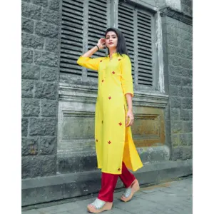 Ensemble Kurta en rayonne Kesariya Peela fait à la main pour femmes, vêtements traditionnels indiens faits à la main - Product Image 5
