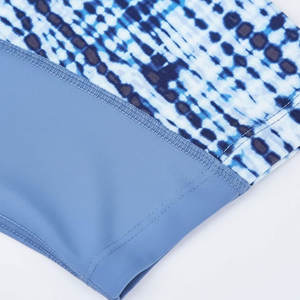 Camiseta de compresión de manga corta, de secado rápido y tela elástica, diseñada para entrenamiento de MMA, ejercicios en el gimnasio y alta intensidad. - Product Image 4