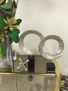 ประติมากรรมวงกลมสไตล์นอร์ดิกที่ทันสมัยหินอ่อนสีดำส่วนท้ายของตกแต่งผนังโต๊ะทำงานโลหะสไตล์ศิลปะสมัยใหม่ - Product Image 4