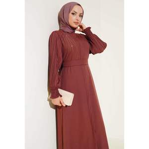 Série de robes de soirée Abaya bourgogne à manches plissées - Product Image 1