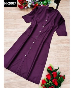 Ropa étnica india Rubi Material de algodón Tallas grandes Patrón de botón elegante Kurtis para uso informal y diario Kurtis simples para mujeres - Product Image 1