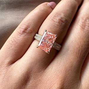 Anillo de Compromiso con Diamante Cultivado en Laboratorio, Corte Esmeralda, Color Rosa Fantasía, con Certificado IGI, Anillo de Boda de Dos Bandas para Regalo de Aniversario - Product Image 6